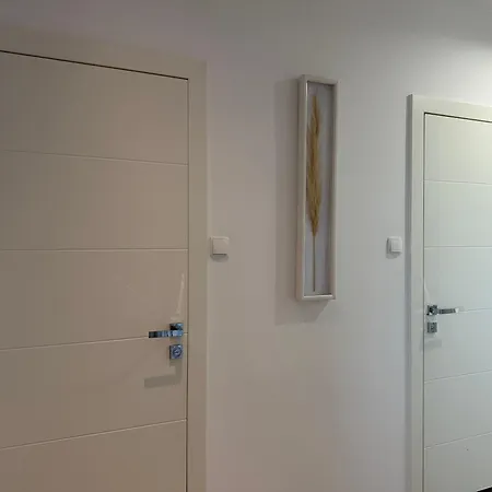 Sea View East Tower Porta Mare *